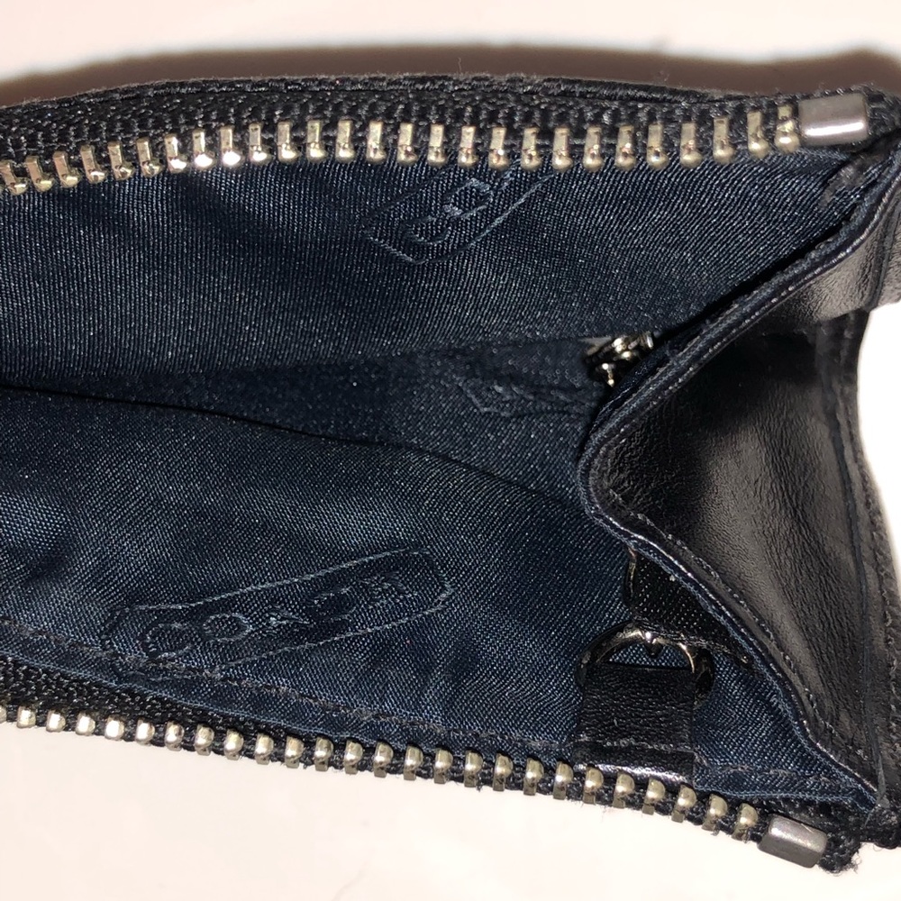 Leather Coach Wristlet with card holder - Picture 6 of 6